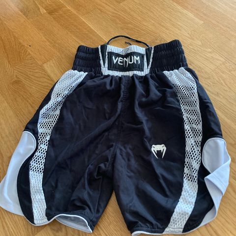 Venum shorts boksing