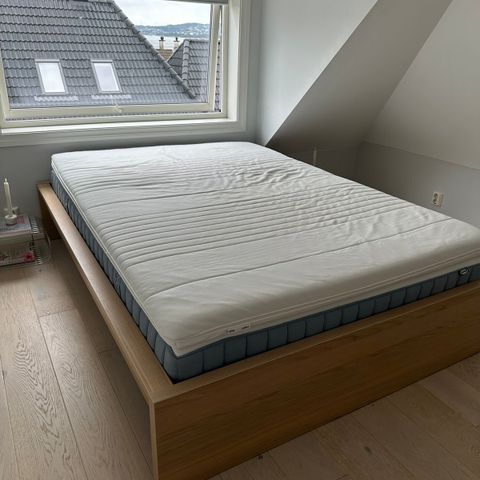 Seng fra IKEA (140, kun brukt 1 år)