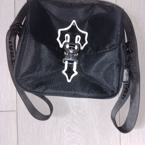 Trapstar irongate bag