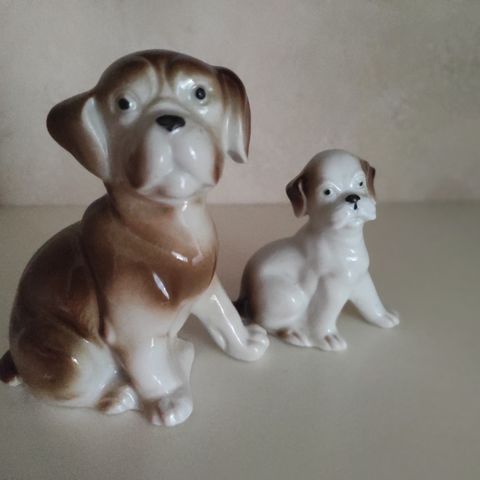 Hundepar i porselen