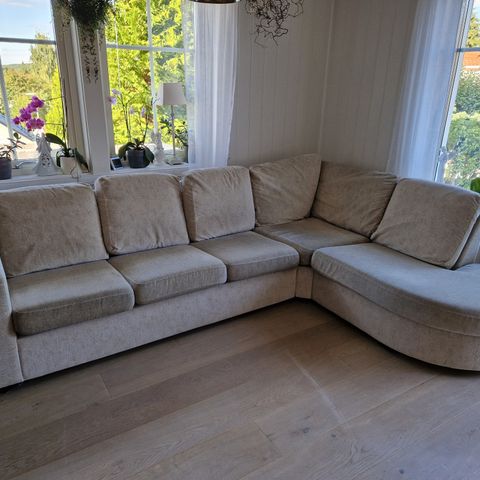 Sofa med sjeslong