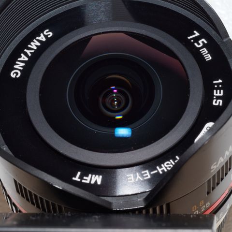 Samyang 7.5mm f3.5 UMC Fisheye m43 / mft