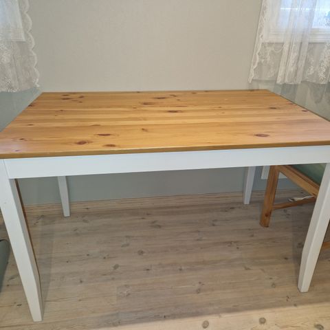 Ikea Lerhamn spisebord gis bort