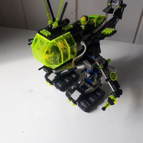 LEGO 2154 fra Roboforce selges