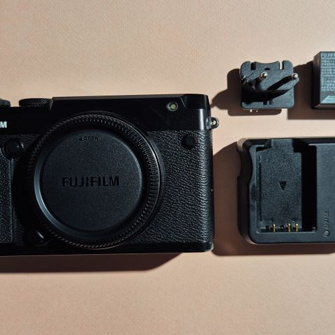 GFX50R - 21k exponeringer - STUDIO brukt kamera