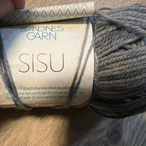 SISU Sandnes garn grått