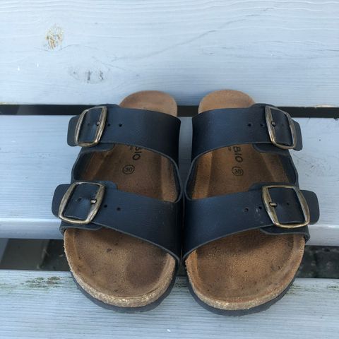 «Birkenstock» str 30. lite brukt.