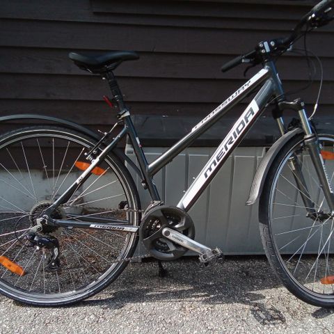 Merida dame sykkel 50" ramme og 28" hjul selges