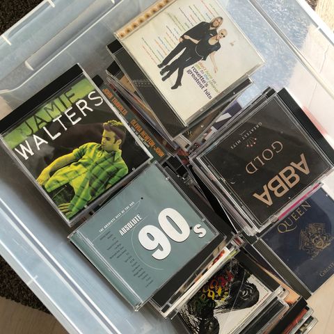 CD-er fra 80 og 90 tallet til salgs