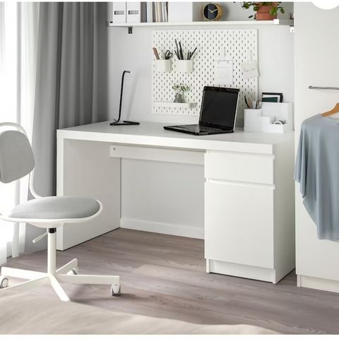 Skrivebord / arbeidsbenk IKEA MALM