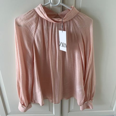 Zara bluse, helt ny