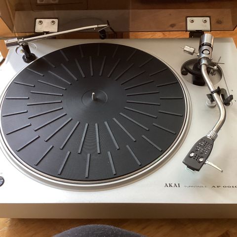 Vintage Akai  ap 001 c turntable platespiller.