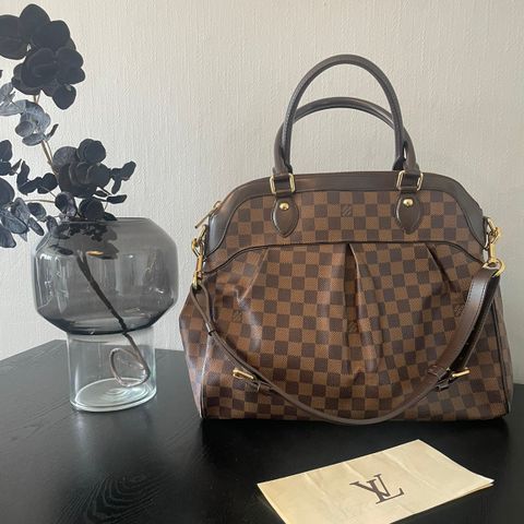 Flott Louis Vuitton Trevi GM til salgs