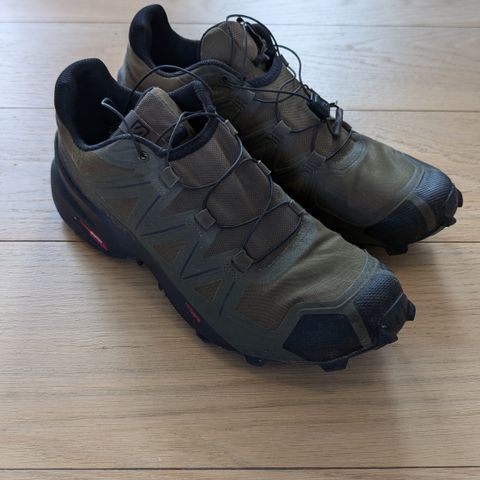 Salomon Speedcross 5 - knapt brukt! Str: 42 2/3