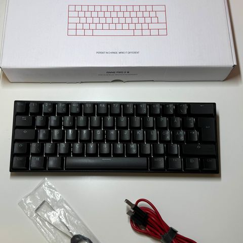 Anne Pro 2 Mechanical Keyboard til salgs