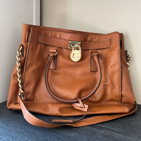 Michael Kors Hamilton veske large cognac