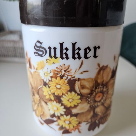 Vintage sukkerboks Opalinglass designet av Per Alimenti