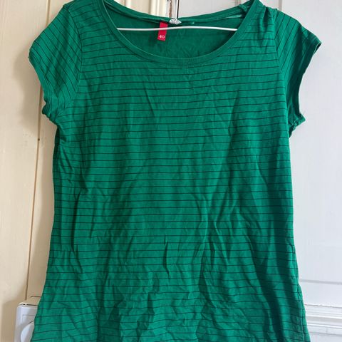 Kul stripete grønn t-skjorte fra H&M divided