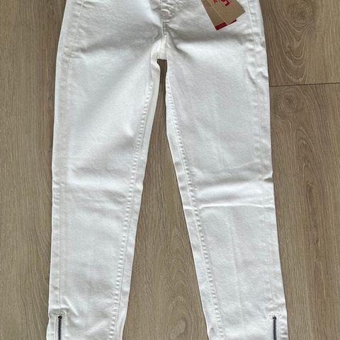 Levis High rise ankle skinny