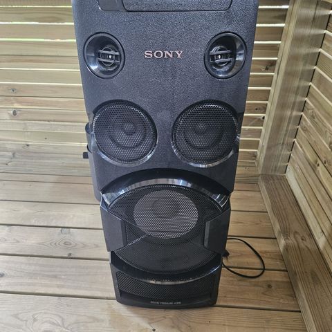 SONY speaker with built-in LEDs