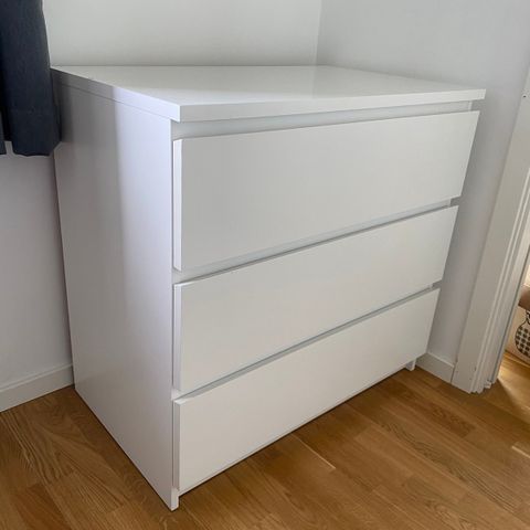 Malm kommode