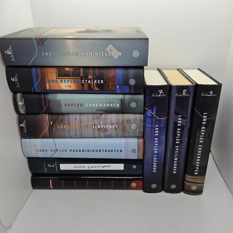 10 stk Kepler hardcover bøker. Bok 1-9 av serien + ekstra