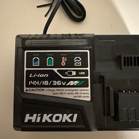 Hikoki lader + 1 batteri