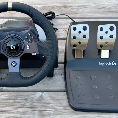 Logitech G920 Ratt og Pedaler