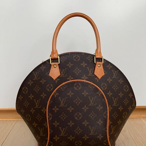 LOUIS VUITTON Ellipse GM Monogram Handbag