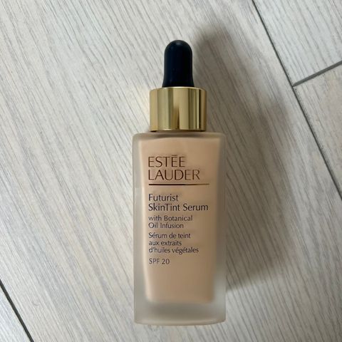 Estee lauder skintint serum