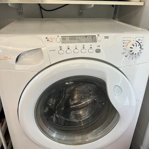 Vaskemaskin kombi (vask/tørk) fungerer fint