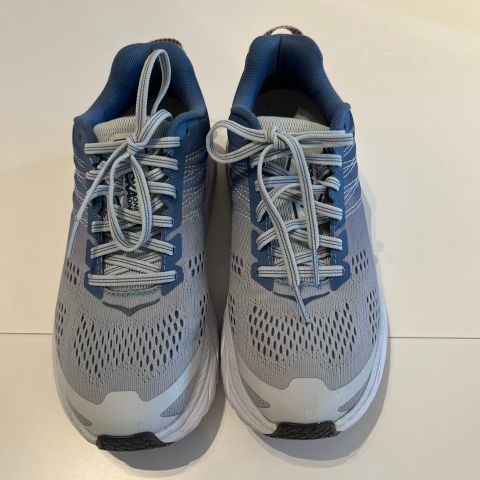 Hoka One One - 38