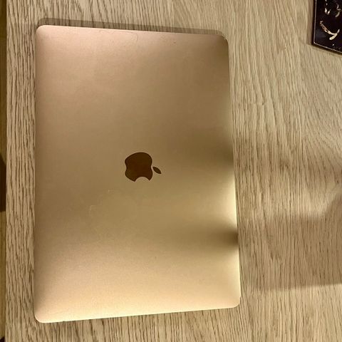 Macbook Air 13 (2020)