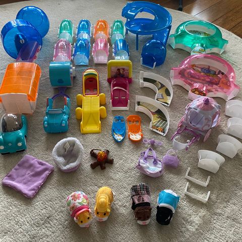 Stor pakke med Zhu Zhu pets og masse tilbehør