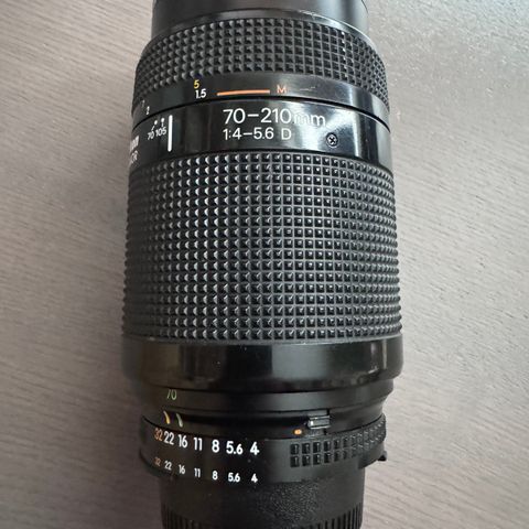 Nikon AF Nikkor 70-210 mm 4.0-5.6 D