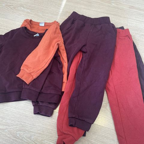 Joggedresser str 104