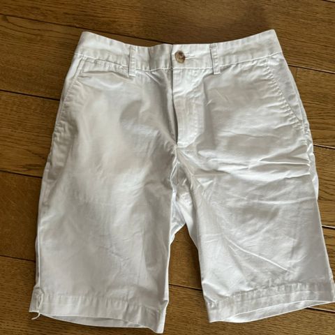 Knapt brukt hvit Polo Ralph Luren shorts str 10 år