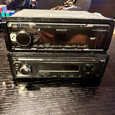 bilstereo Blaupunkt og kenwood