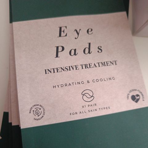 16x Eye pads