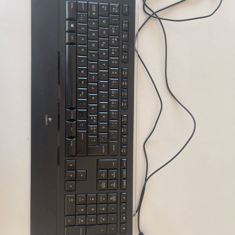 Logitech Illuminated Keyboard k740