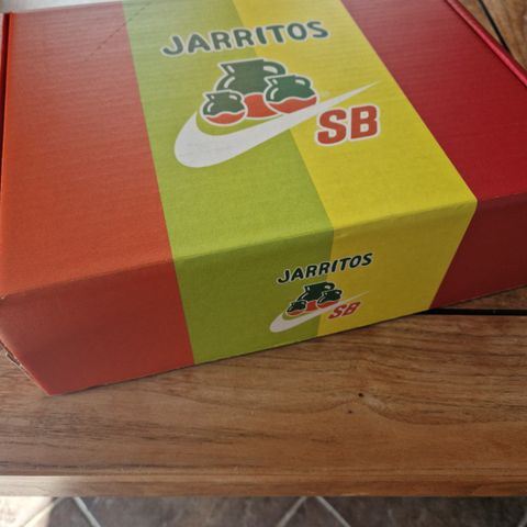Jarritos x Nike samleflakser