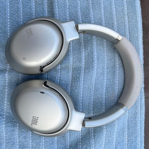 JBL Tour One M2 hodetelefon