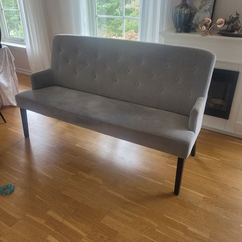 Selger ikea spisesofa billig