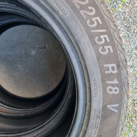 225/55R18