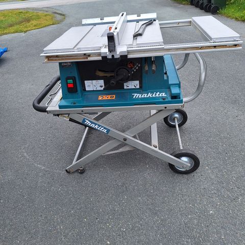 Makita bordsag, proffmodell "2704" selges