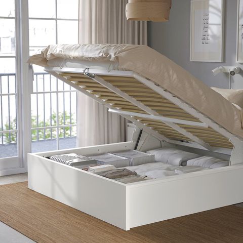 Malm dobbelt-seng med oppbevaring fra IKEA