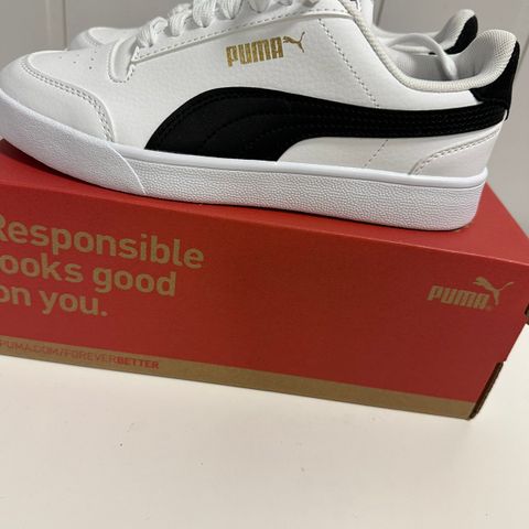 Puma Sneakers