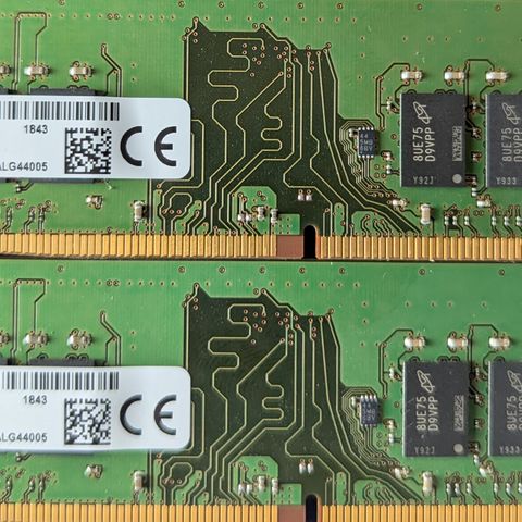 2 x 16 GB (32GB)DDR4