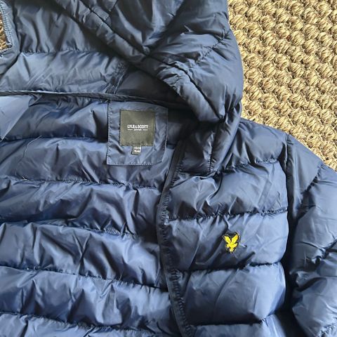 Lyle & Scott lett boble jakke