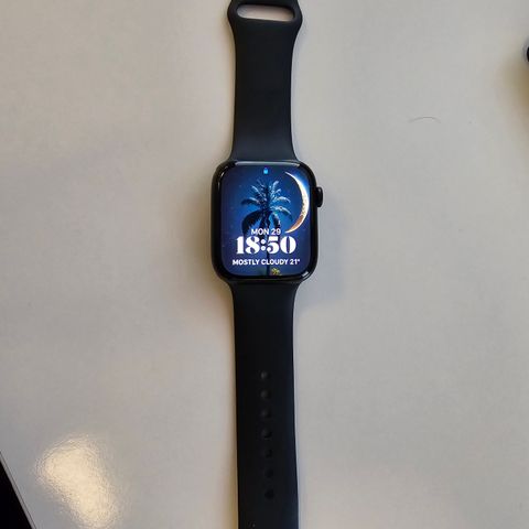 Pent brukt Apple Watch series 8